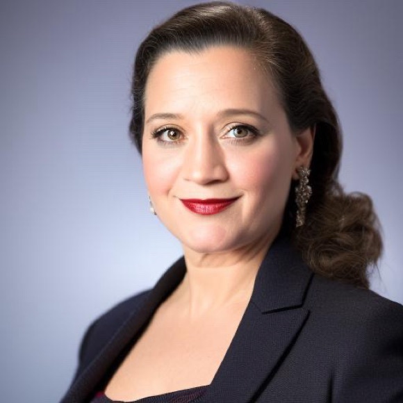 Meet your Posher, Lesley - Picture 2 of 6